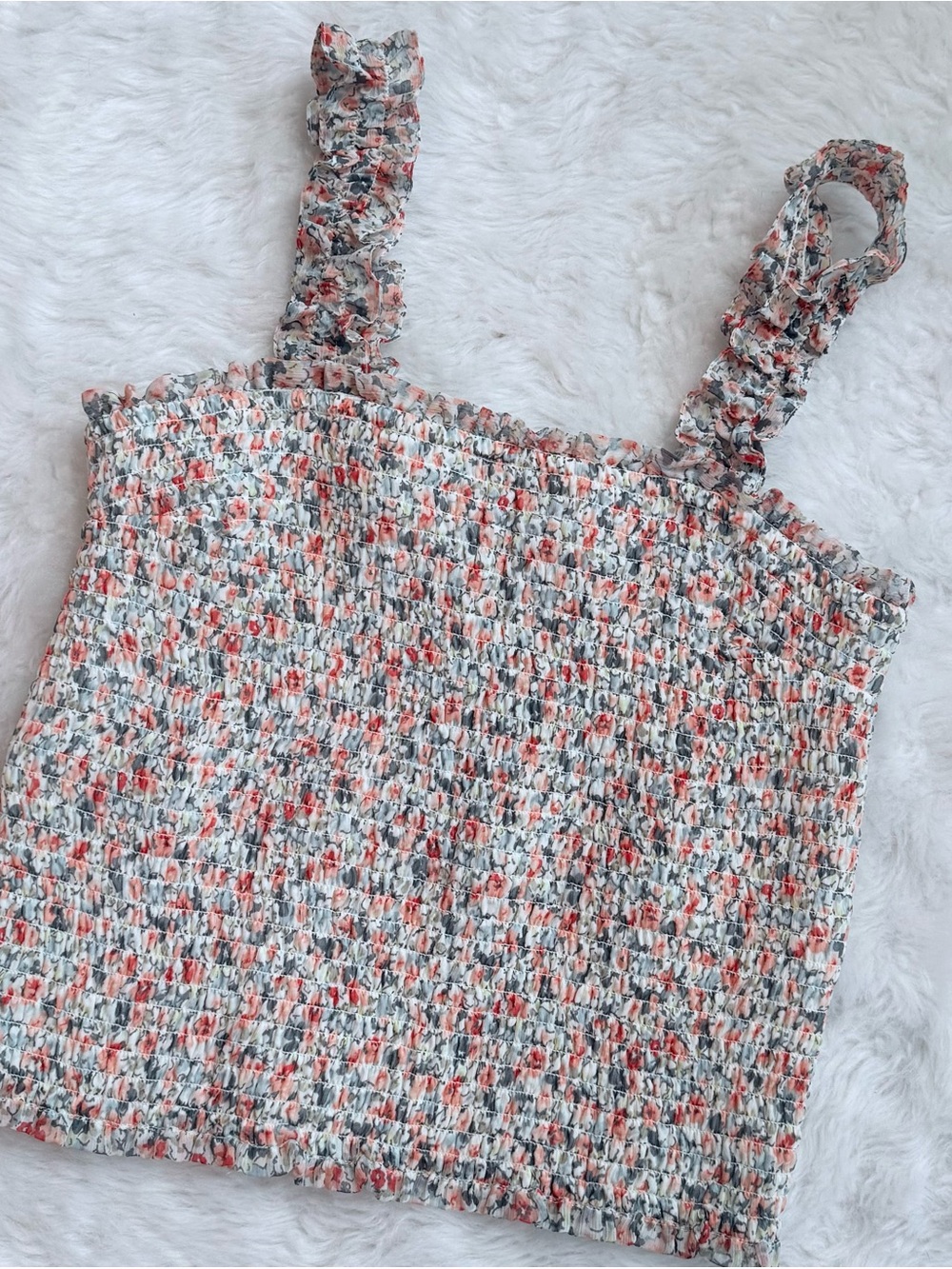 Abercrombie & Fitch white multicolor floral smocked tank top - Picture 2 of 4